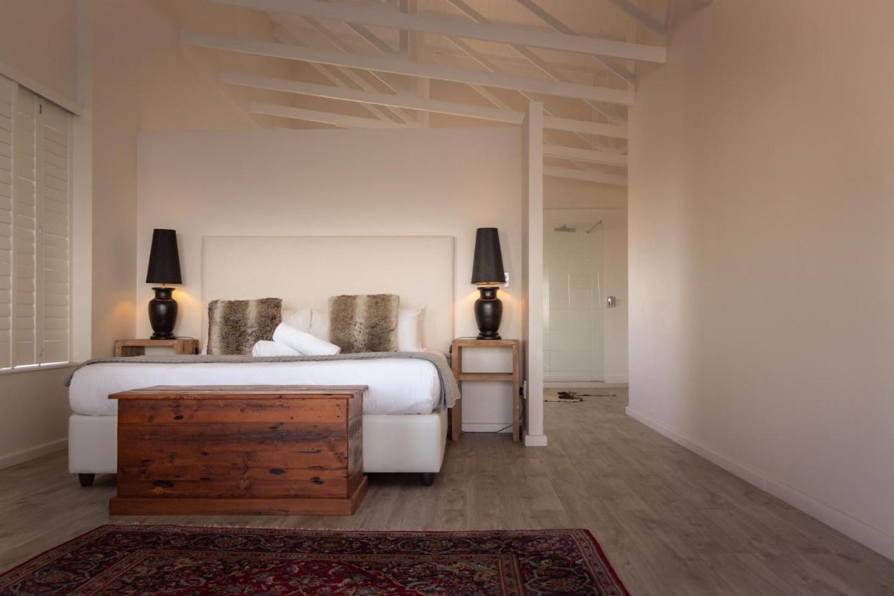 Beach Club Self Catering Apartments Mossel Bay Exteriör bild
