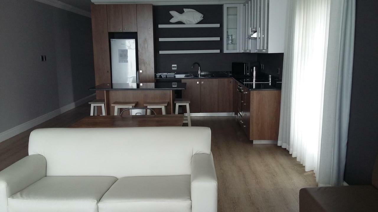 Beach Club Self Catering Apartments Mossel Bay Exteriör bild
