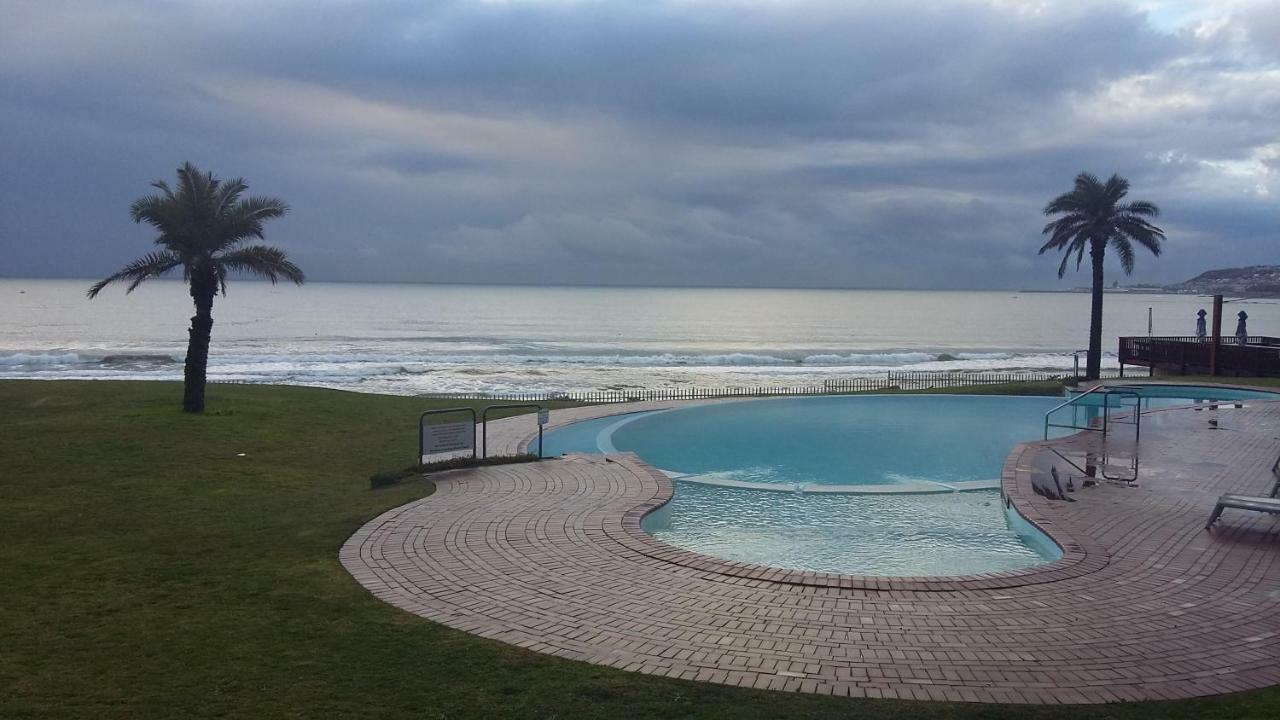 Beach Club Self Catering Apartments Mossel Bay Exteriör bild